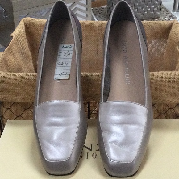 Enzo Angiolini woman’s size 8 1/2 tan loafers - Picture 2 of 5